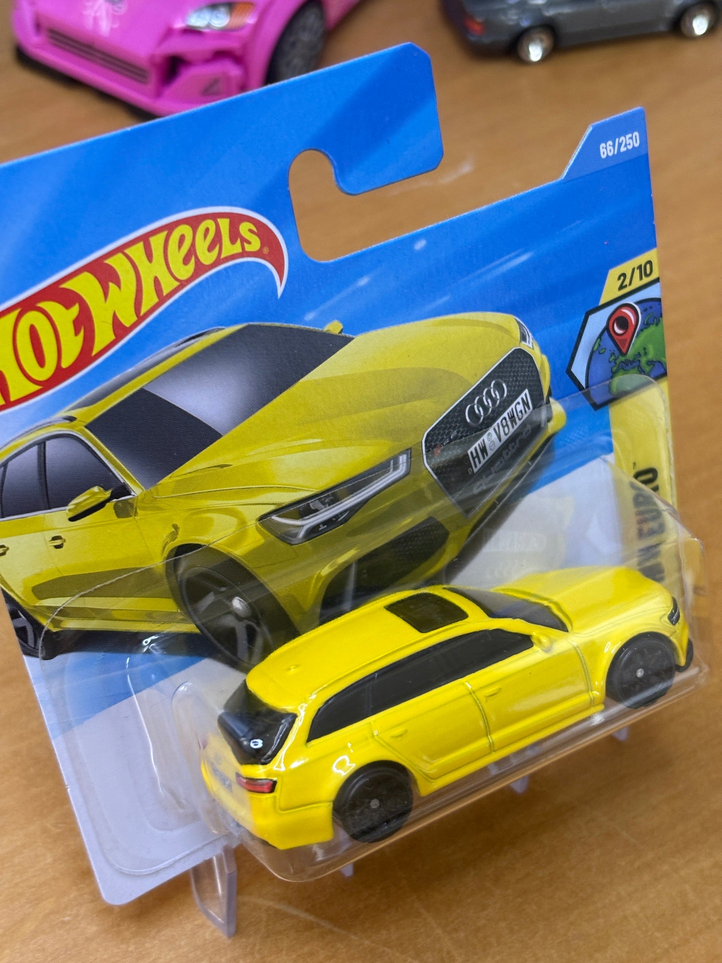 Hot Wheels Mainline / '17 Audi RS6 Avant / 2026 HW Euro 2/10 (Short Card)