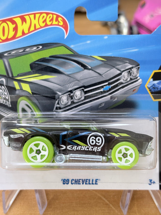Hot Wheels Mainline / '69 Chevelle / 2026 X-Raycers 3/5 Short Card