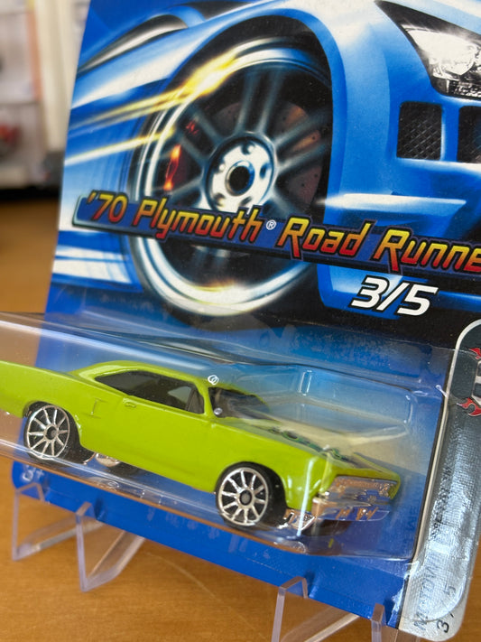 Hot Wheels Mainline / '70 Plymouth Road Runner / 2006 MoTown Metal 3/5