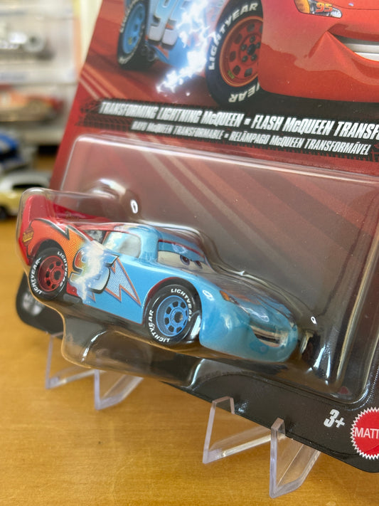 Disney Pixar Cars | Transforming Lightning McQueen