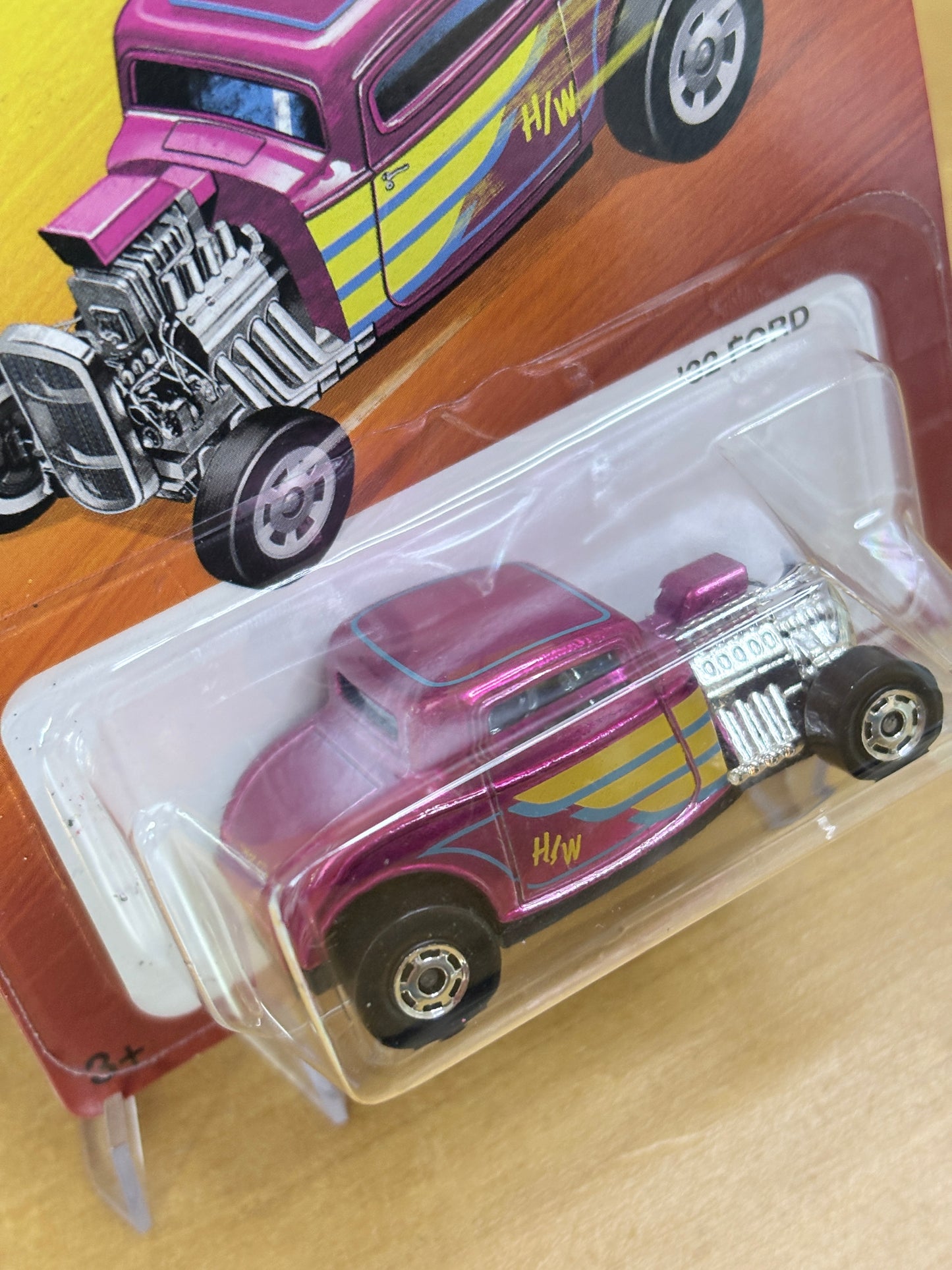 Hot Wheels '32 Ford | 2026 The Hot Ones 3/8