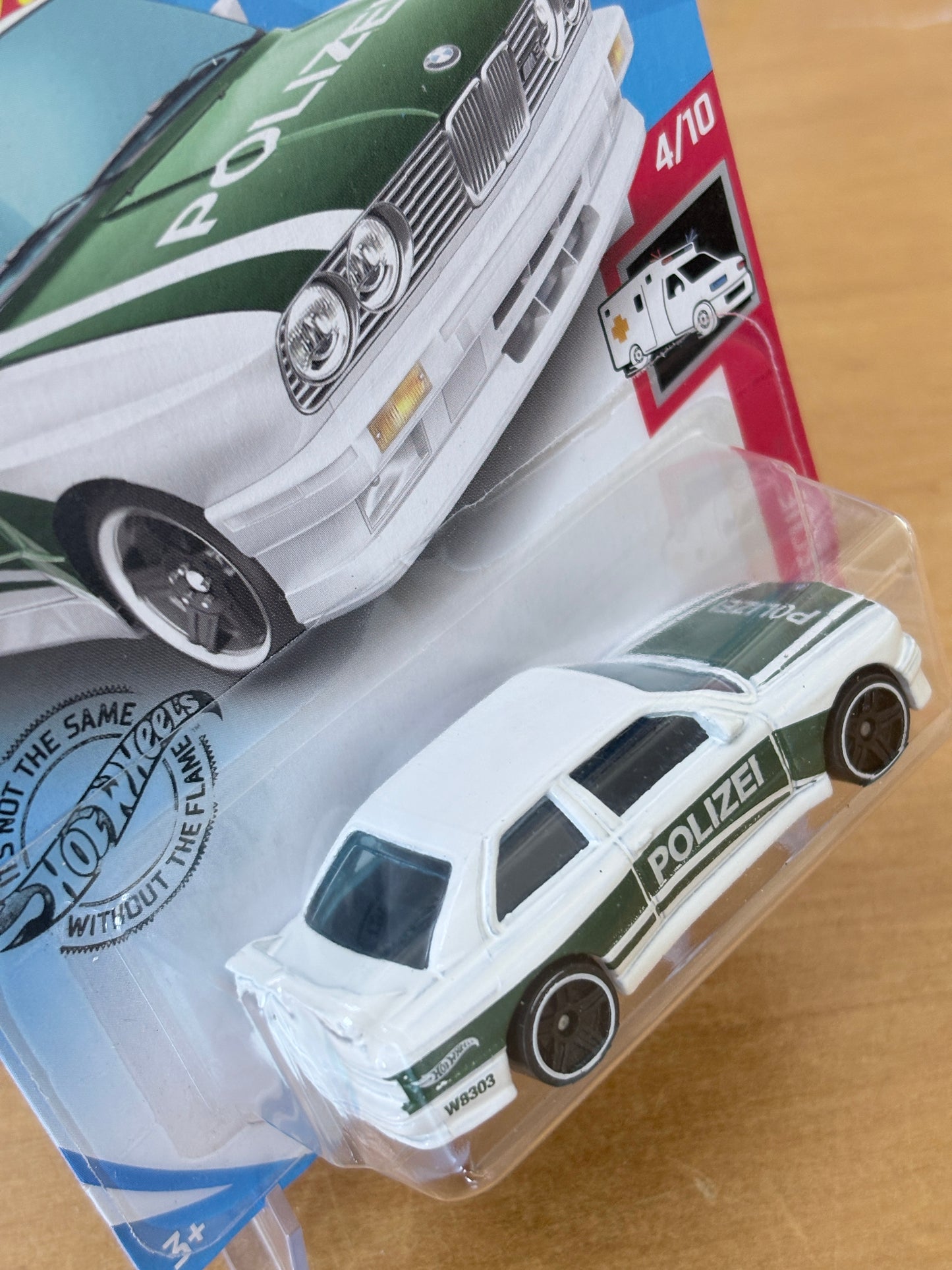 Hot Wheels Mainline / '92 BMW M3 / 2018 HW Rescue 4/10