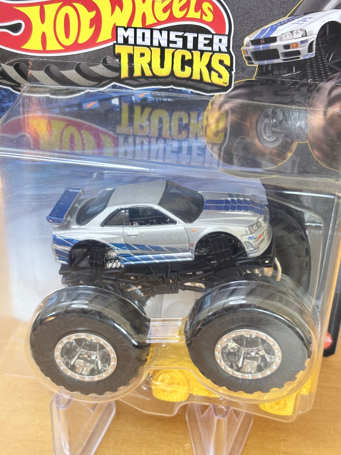 Hot Wheels Monster Trucks / Fast & Furious Nissan Skyline / Fast & Furious