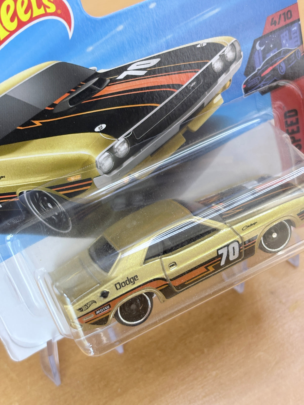 Hot Wheels '70 Dodge Hemi Challenger | 2026 Nightspeed 4/10 Mainline Short Card