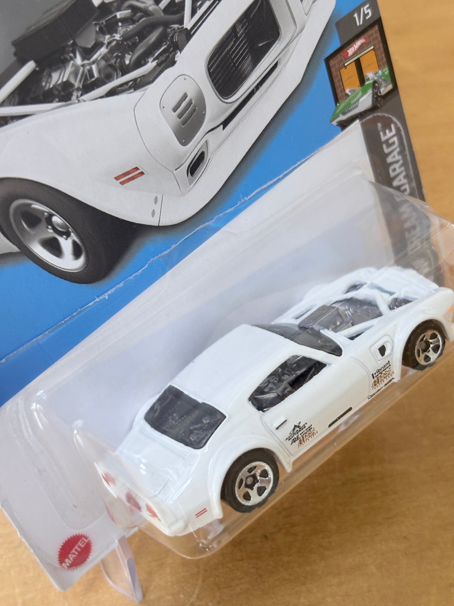 Hot Wheels Mainline / 1970 Pontiac Firebird / 2020 Dream Garage 1/5
