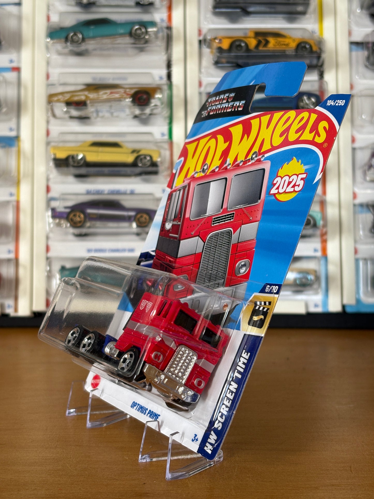 Hot Wheels Mainline / Optimus Prime / 2025 HW Screen Time 6/10