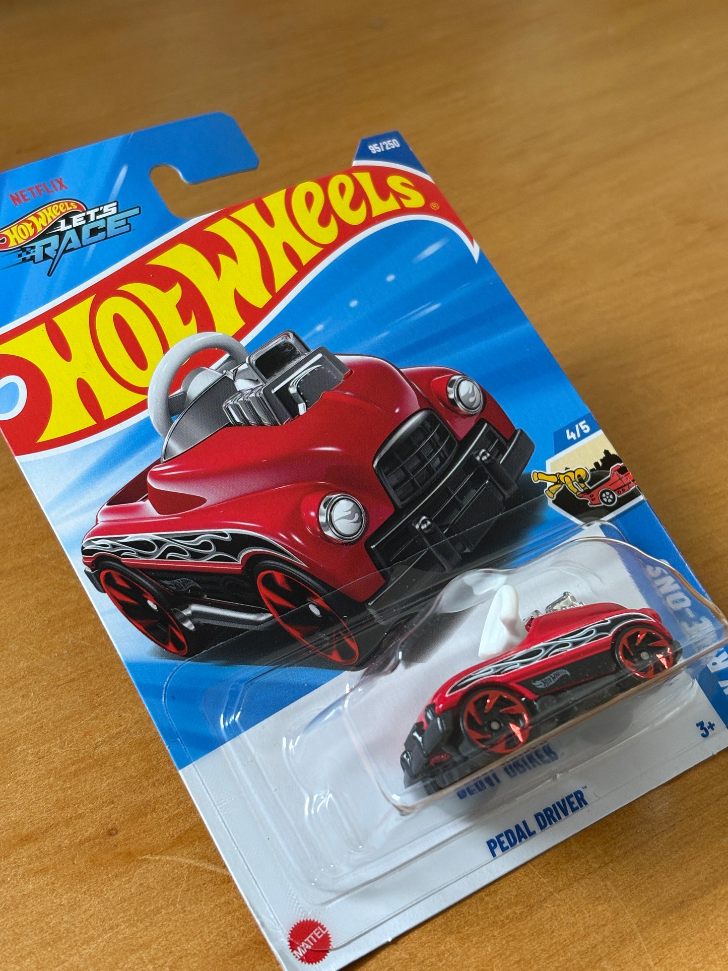 Hot Wheels Mainline Treasure Hunt  / Pedal Driver / 2025 HW Ride-Ons 4/5