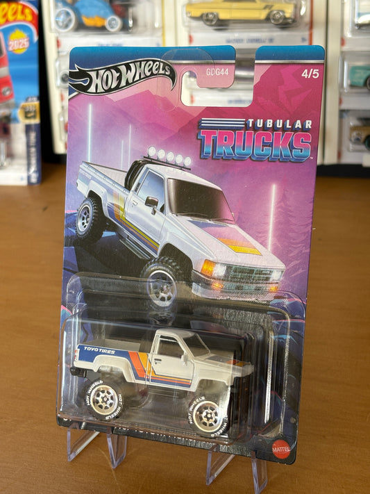 Hot Wheels Silver Series / 1987 Toyota Pickup Truck / 2024 Tubular Trucks 4/5