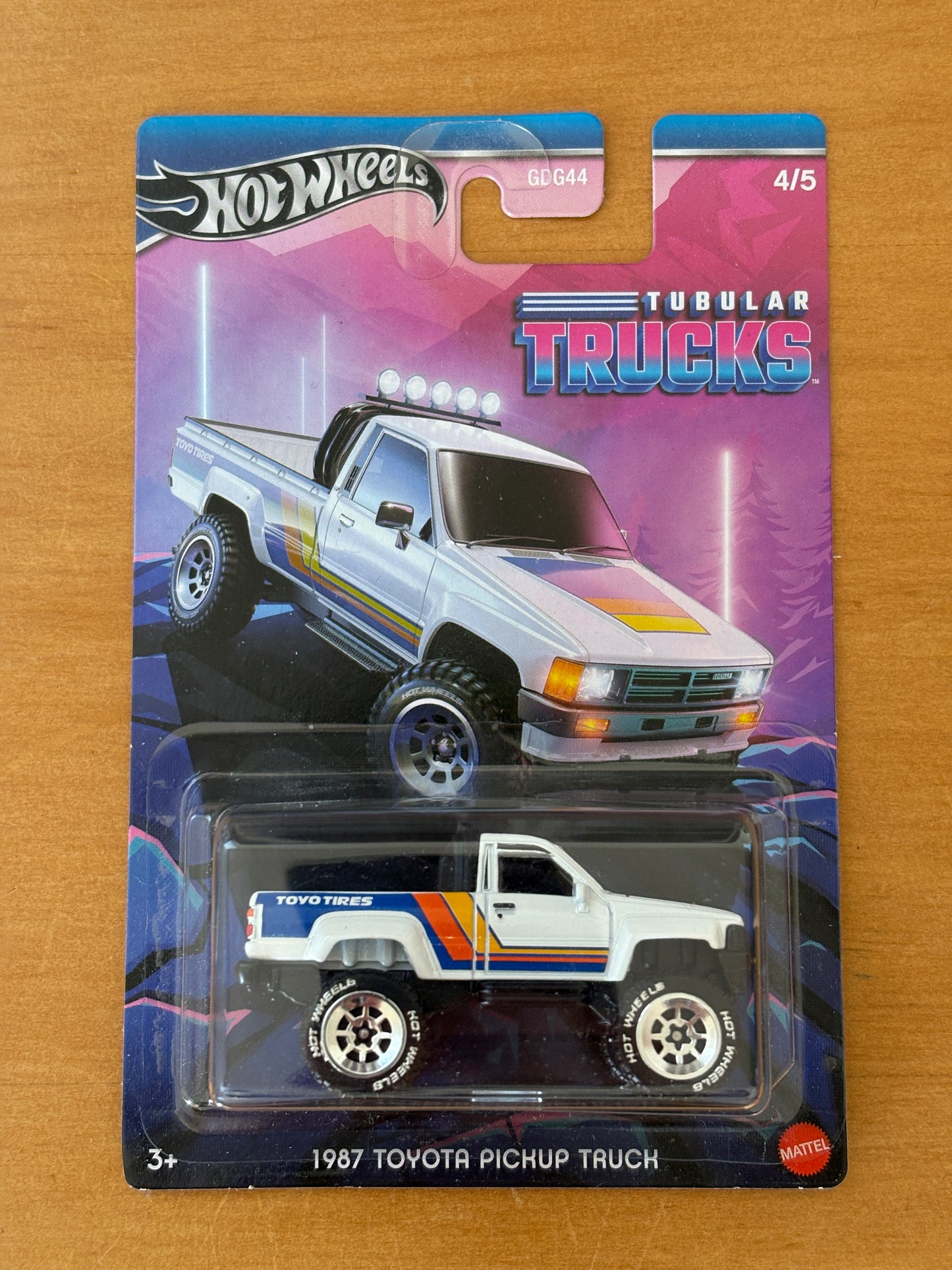 Hot Wheels Silver Series / 1987 Toyota Pickup Truck / 2024 Tubular Trucks 4/5