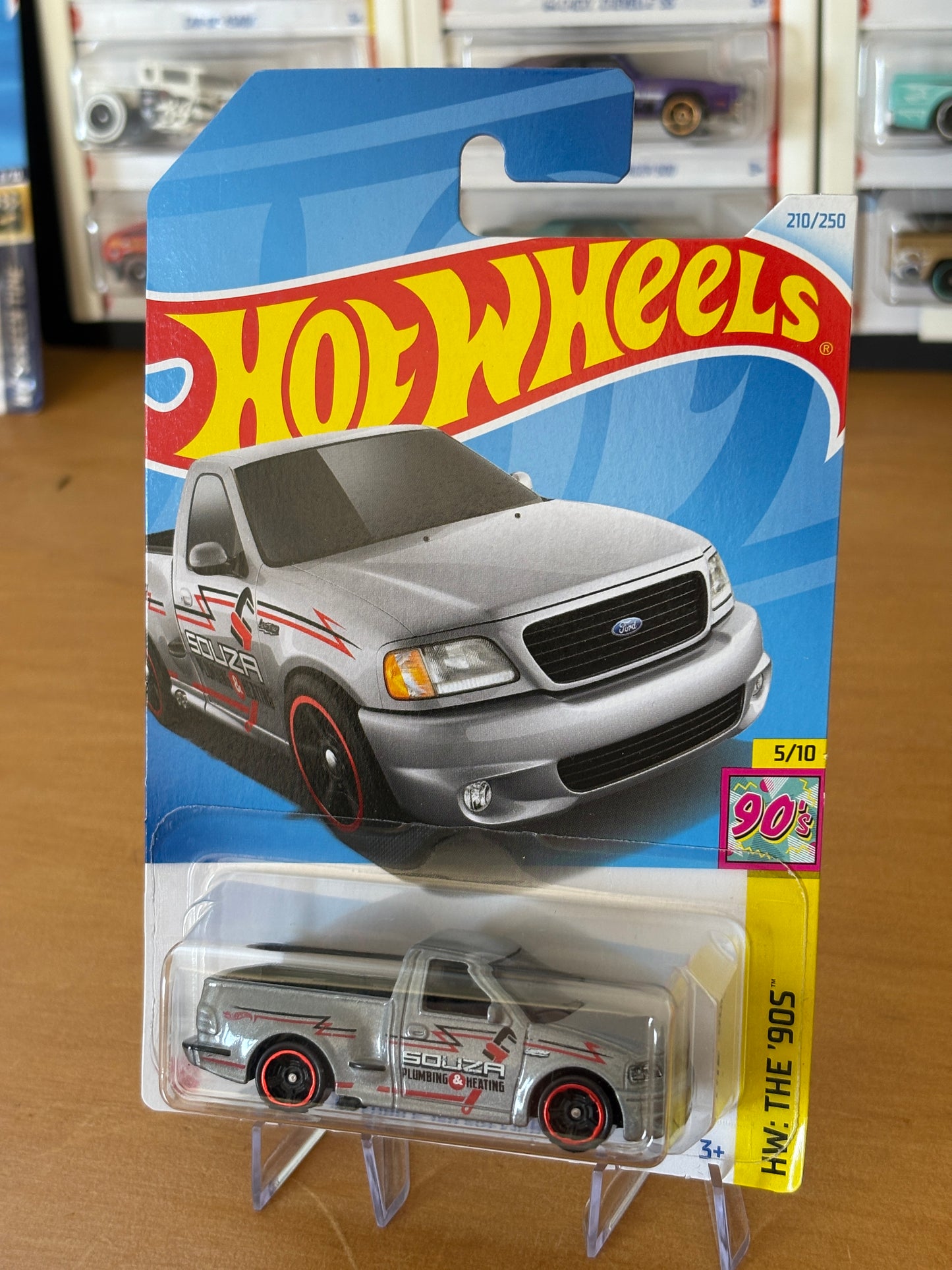 Hot Wheels Mainline / '99 Ford F-150 SVT Lightning / 2024 HW The 90s 5/10 (Grey)