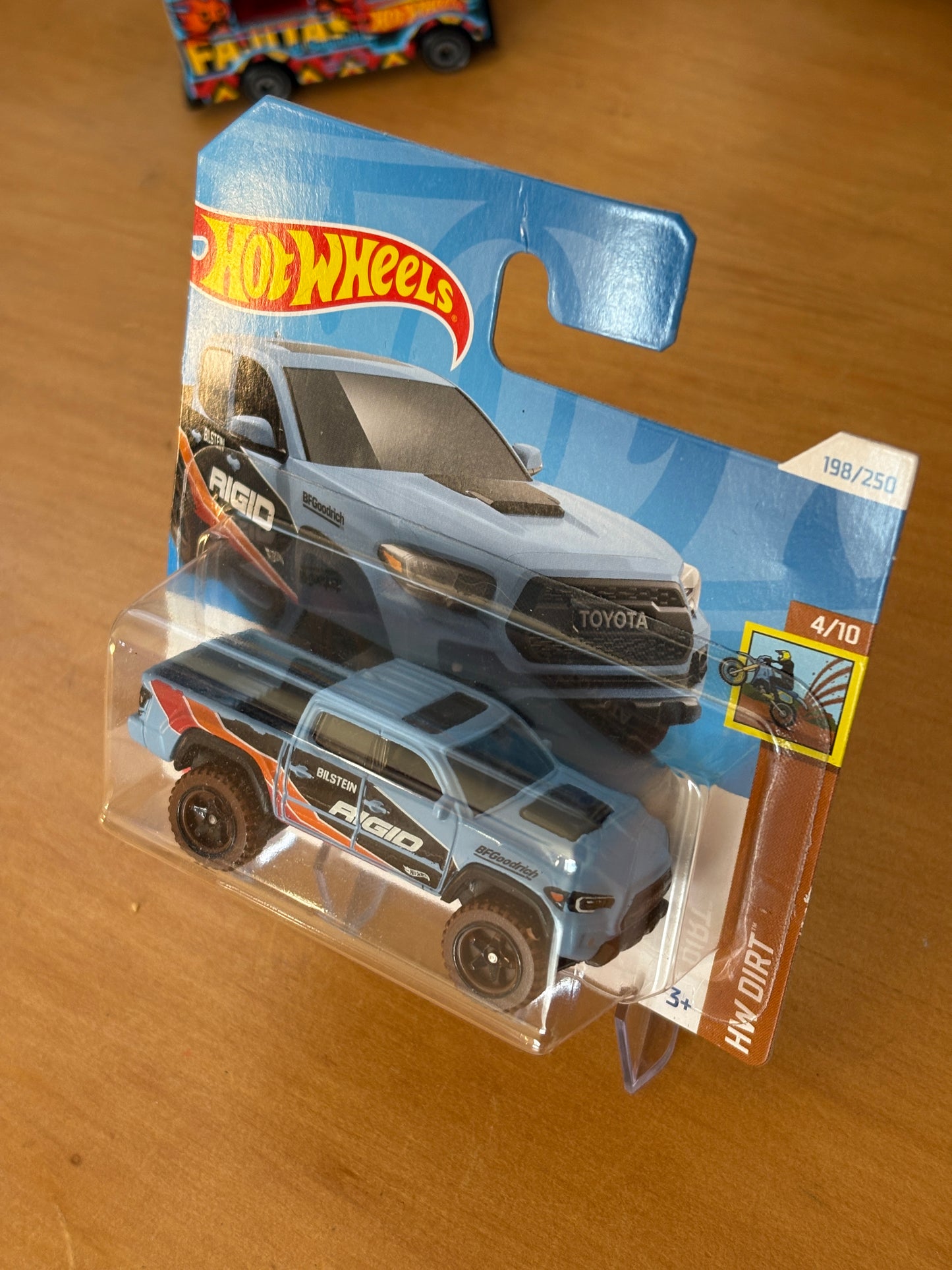 Hot Wheels Mainline / '20 Toyota Tacoma / 2024 HW Dirt 4/10