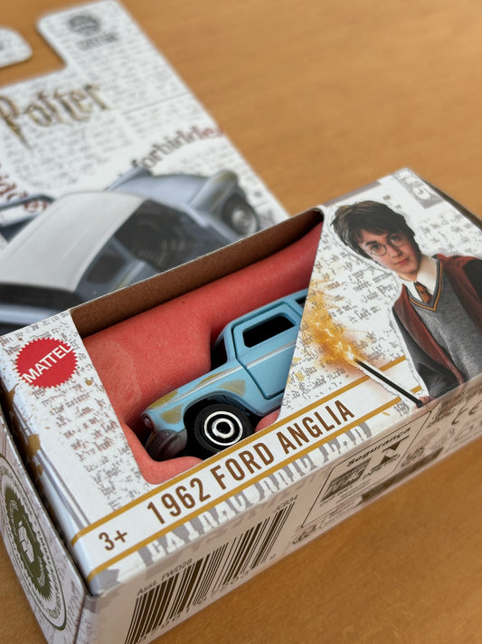 Matchbox Moving Parts / 1962 Ford Anglia / 2025 Harry Potter