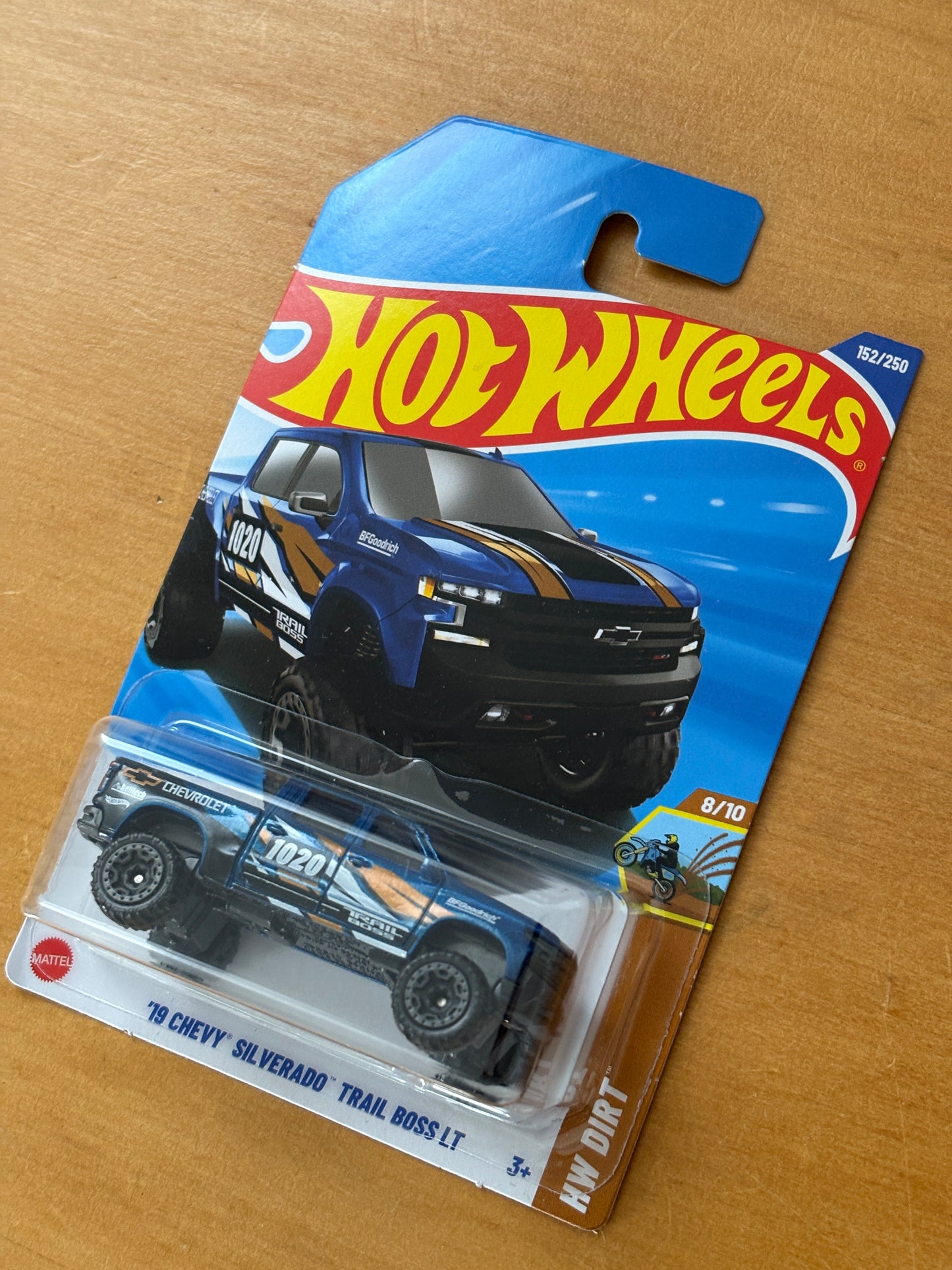 Hot Wheels Mainline / '19 Chevy Silverado Trail Boss LT / 2025 HW: Dirt 8/10