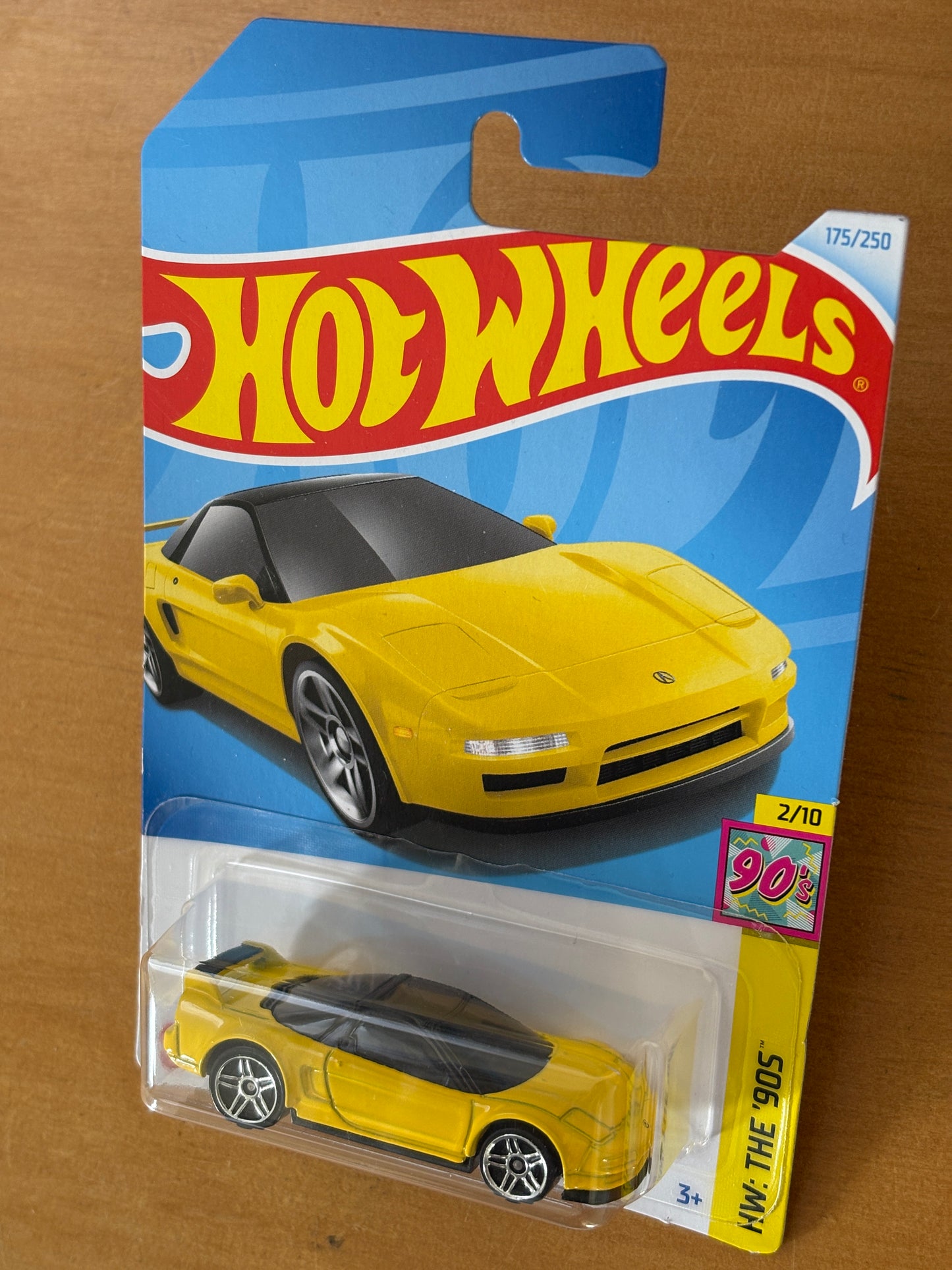 Hot Wheels Mainline / '90 Acura NSX / 2024 HW The 90s 175/250 (Yellow)