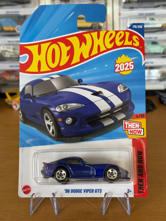 Hot Wheels Mainline / '95 Dodge Viper GTS / 2025 Then and Now 4/10