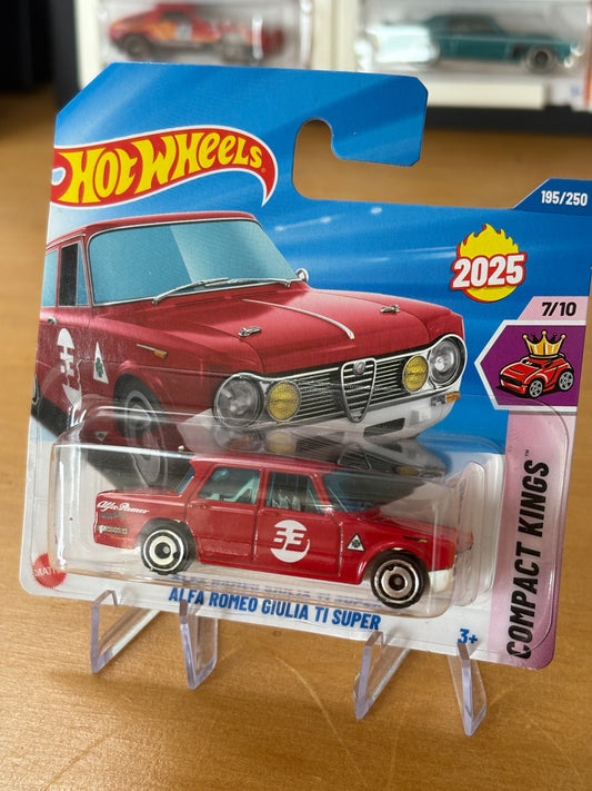 Hot Wheels Mainline / Alfa Romeo Giulia TI Super / 2025 Compact Kings 7/10 Short Card