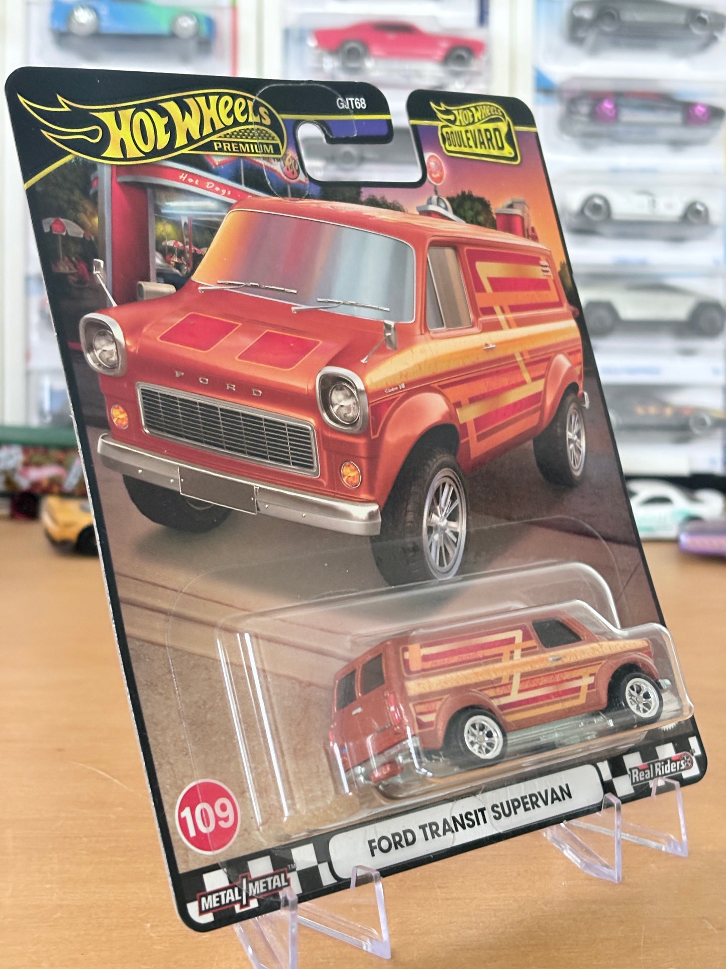Hot Wheels Ford Transit Supervan Boulevard #109 Premium Diecast