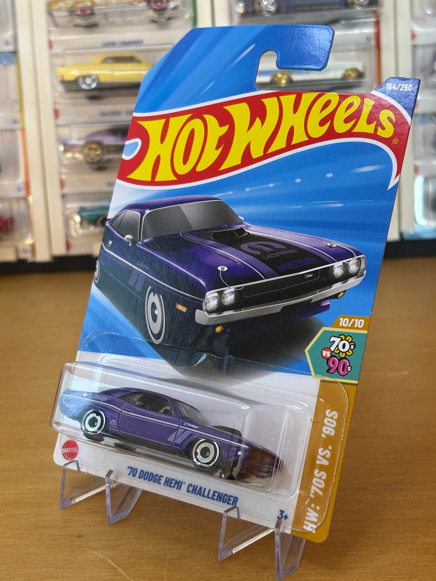 Hot Wheels Mainline / '70 Dodge Hemi Challenger / 2025 HW: 70's vs. 90's 10/10