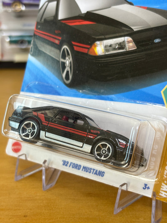 Hot Wheels Mainline / '92 Ford Mustang / 2025 HW: '70s vs. '90s 7/10