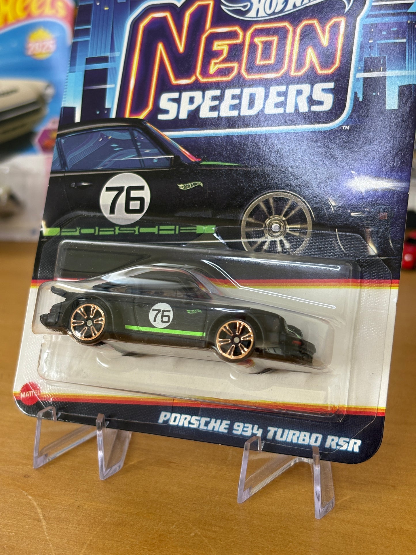 Hot Wheels Silver Series / Porsche 934 Turbo RSR / 2025 Neon Speeders Mix 2 6/8