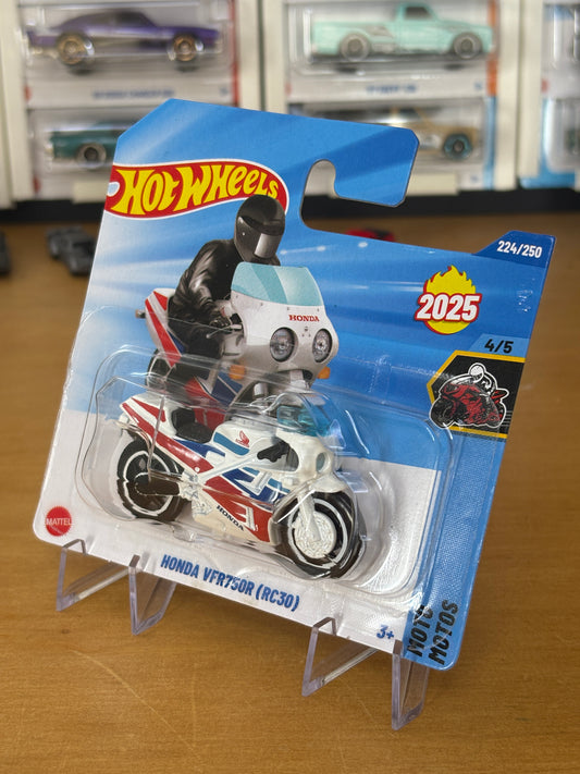 Hot Wheels Mainline / Honda VFR750R (RC30) / 2025 Moto 4/5 (Short Card)