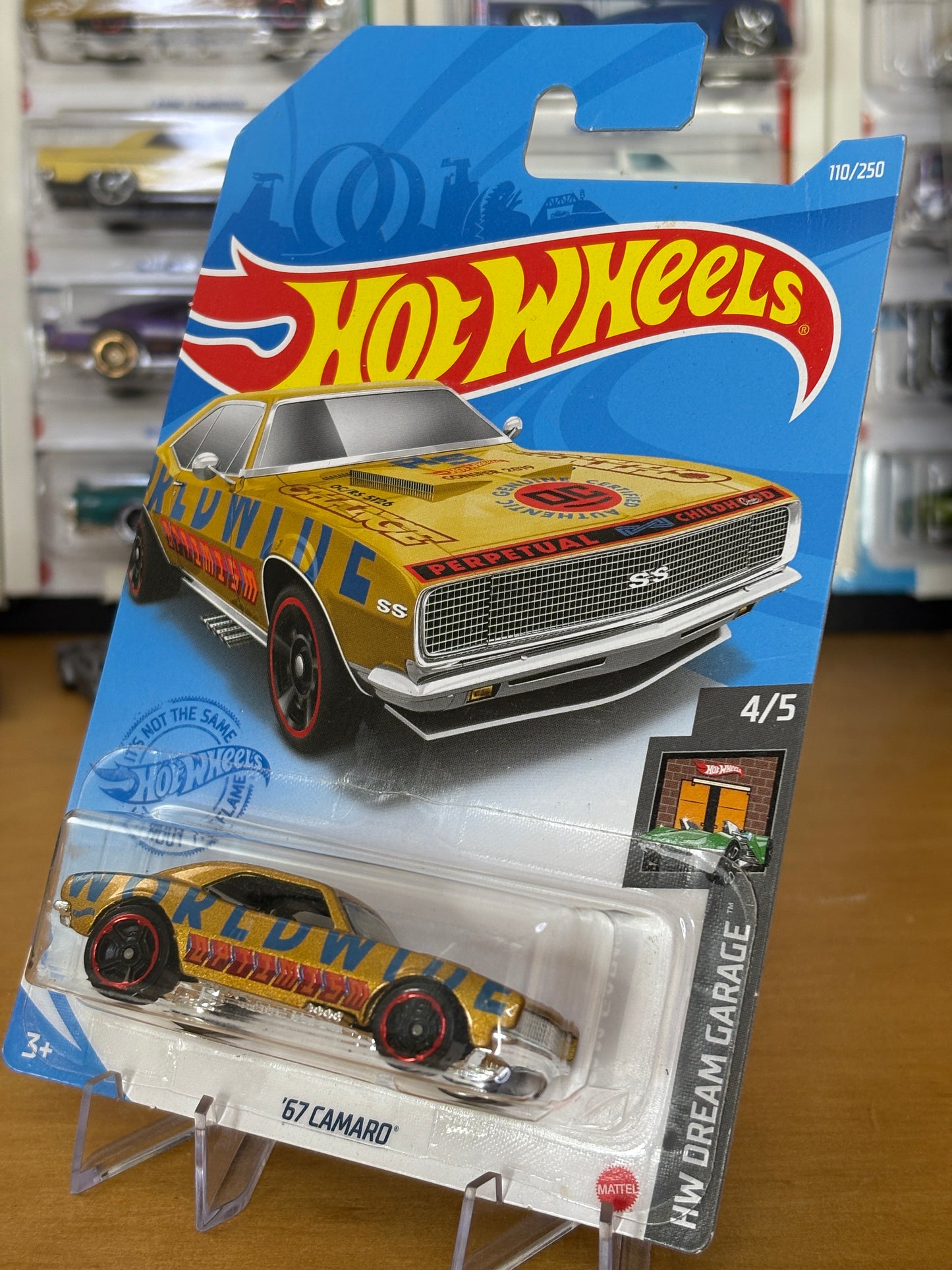 Hot Wheels Mainline / '67 Camaro / 2018 HW Dream Garage 4/5