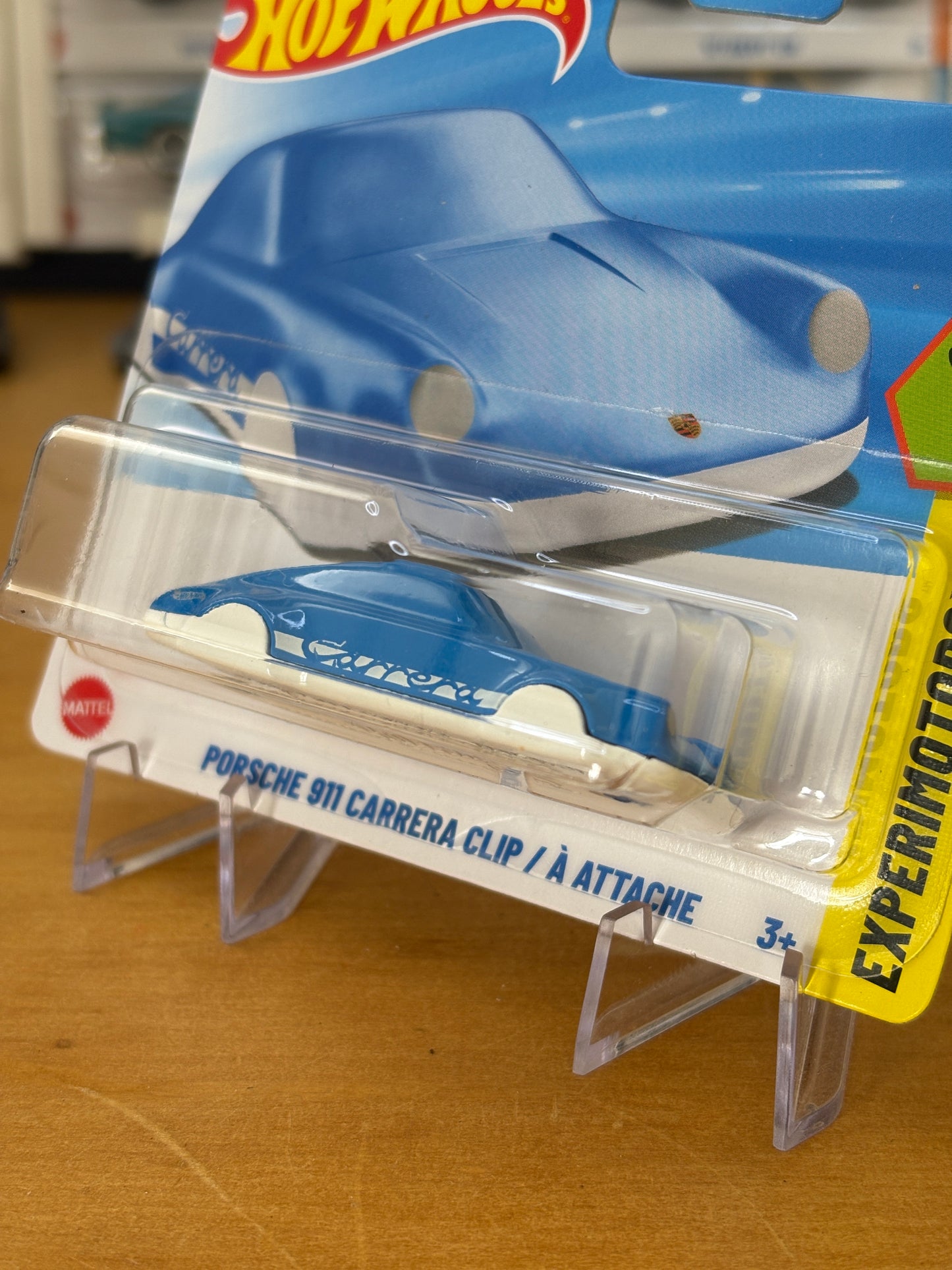 Hot Wheels Mainline / Porsche 911 Carrera Clip / 2025 HW: Experimotors 6/10 Short Card
