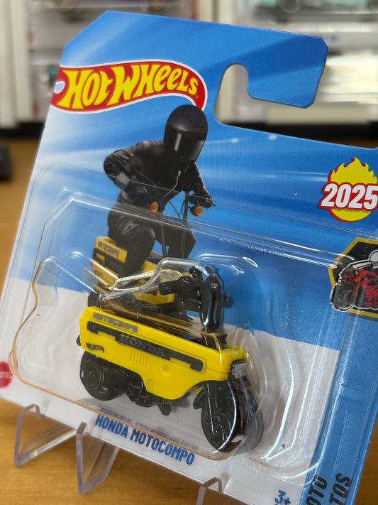 Hot Wheels Mainline / Honda Motocompo / 2025 HW: Moto 3/5 Short Card (Yellow)