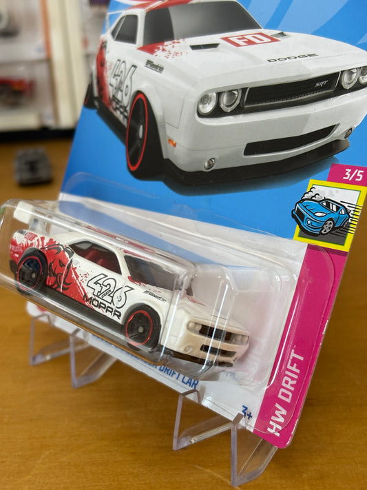 Hot Wheels Mainline / Dodge Challenger Drift Car / 2022 HW Drift 3/5