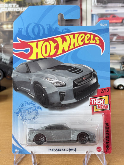 Hot Wheels '17 Nissan GT-R (R35) | Then and Now 2/10 Mainline