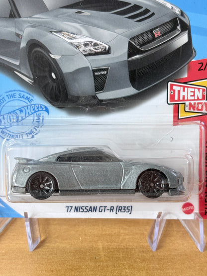Hot Wheels '17 Nissan GT-R (R35) | Then and Now 2/10 Mainline
