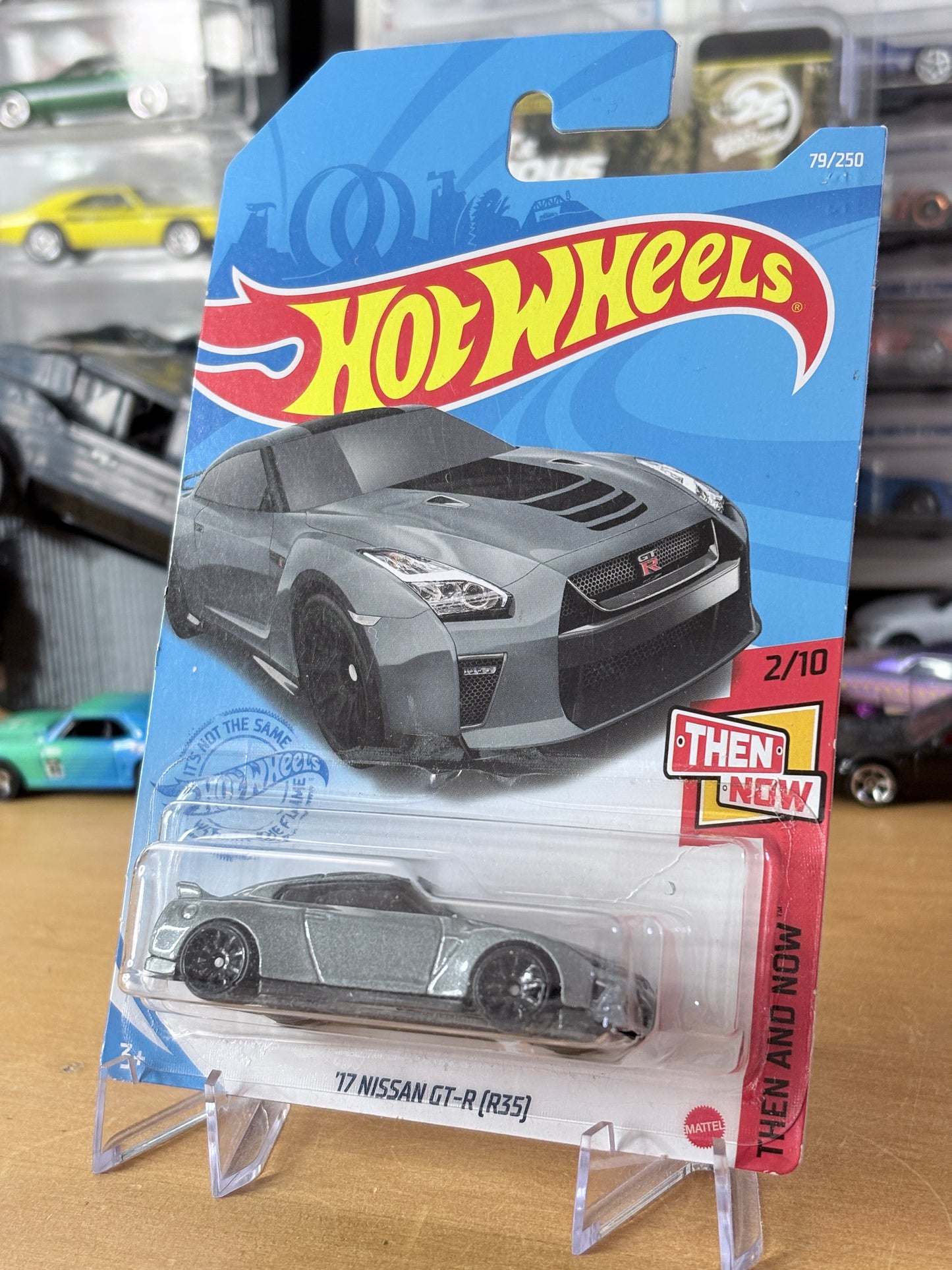 Hot Wheels '17 Nissan GT-R (R35) | Then and Now 2/10 Mainline