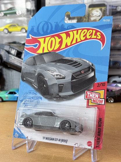 Hot Wheels '17 Nissan GT-R (R35) | Then and Now 2/10 Mainline