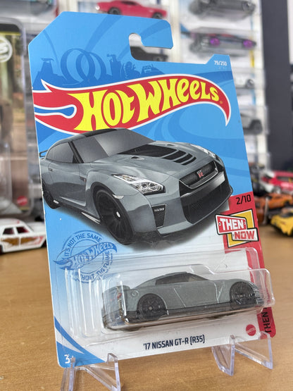 Hot Wheels '17 Nissan GT-R (R35) | Then and Now 2/10 Mainline