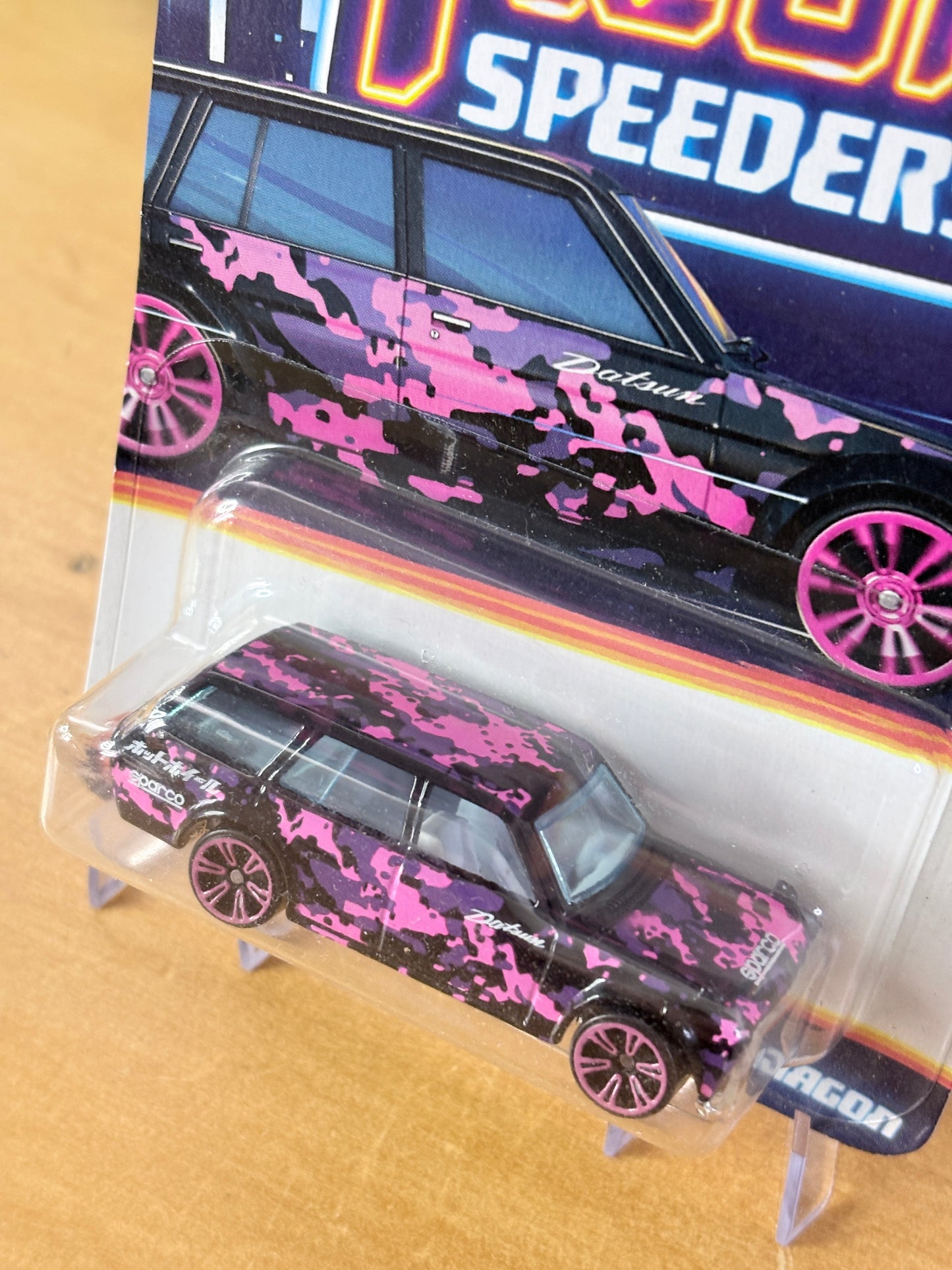 Hot Wheels Datsun 510 Wagon | 2/8 Neon Speeders