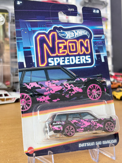 Hot Wheels Datsun 510 Wagon | 2/8 Neon Speeders