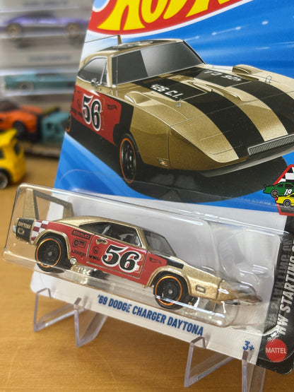 Hot Wheels Mainline / '69 Dodge Charger Daytona / 2026 HW Starting Grid 2/10