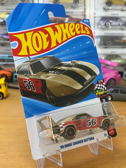Hot Wheels Mainline / '69 Dodge Charger Daytona / 2026 HW Starting Grid 2/10