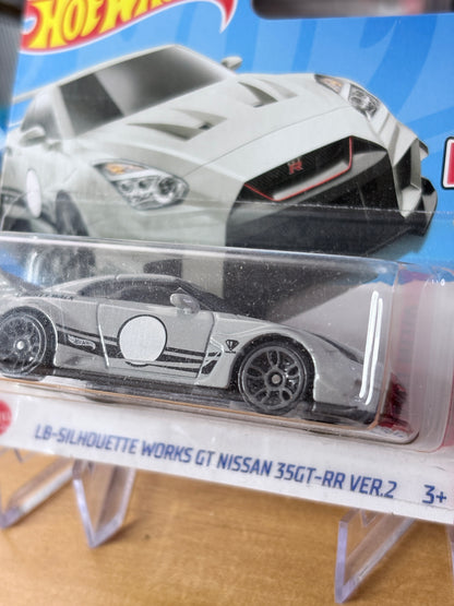 Hot Wheels LB-Silhouette Works GT Nissan 35GT-RR Ver.2 | 2024 Then and Now 5/10 Mainline