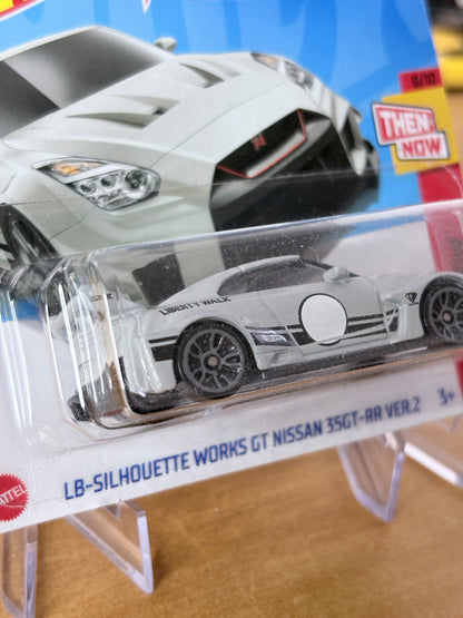 Hot Wheels LB-Silhouette Works GT Nissan 35GT-RR Ver.2 | 2024 Then and Now 5/10 Mainline