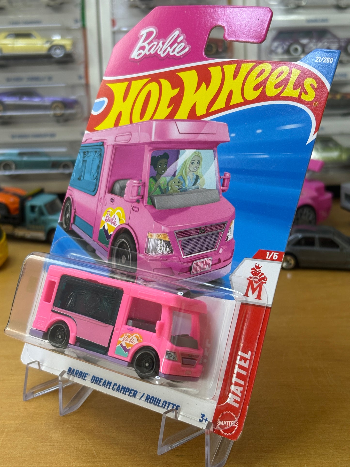 Hot Wheels Mainline / Barbie Dream Camper / 2026 Mattel 1/5