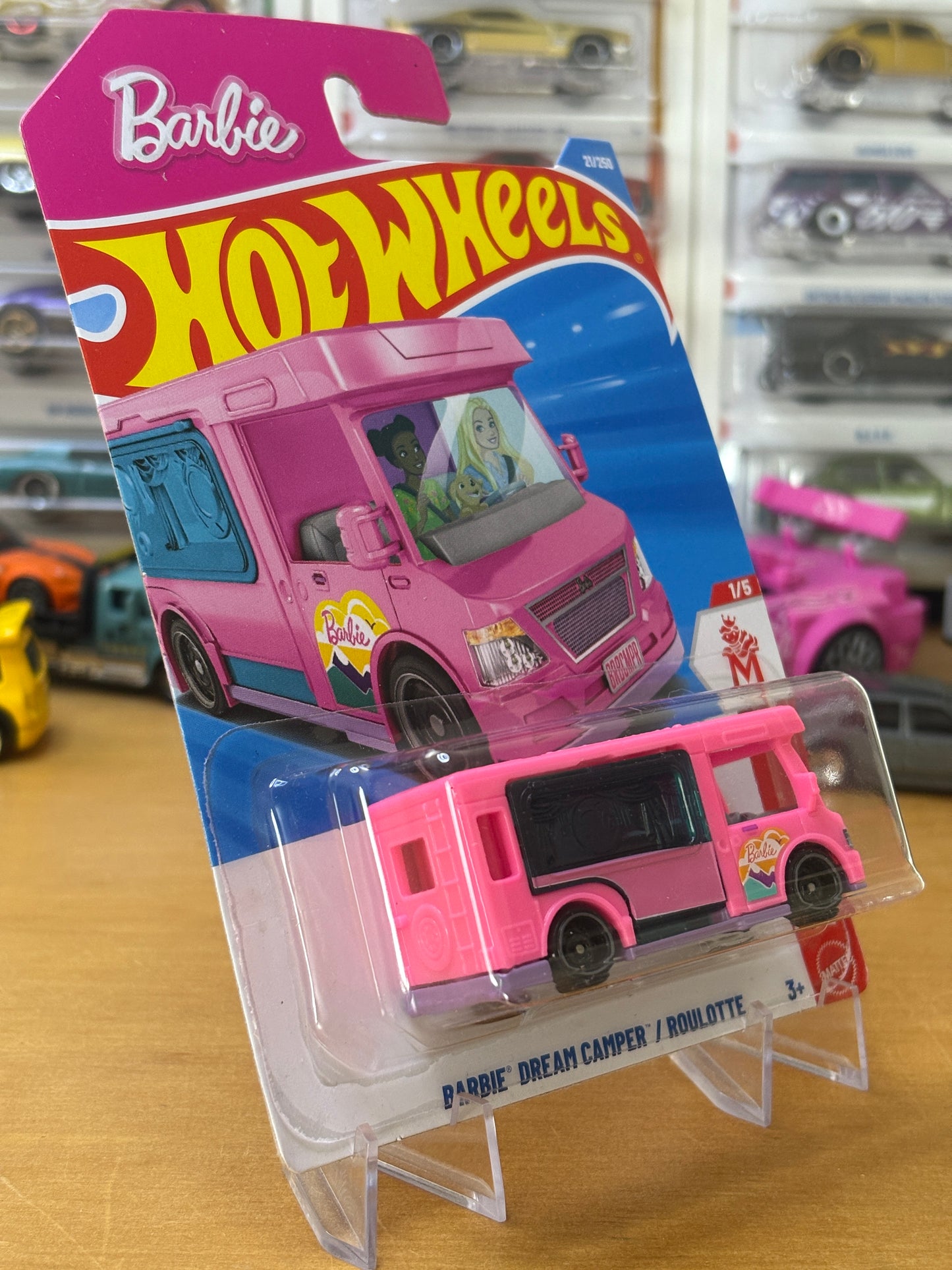 Hot Wheels Mainline / Barbie Dream Camper / 2026 Mattel 1/5