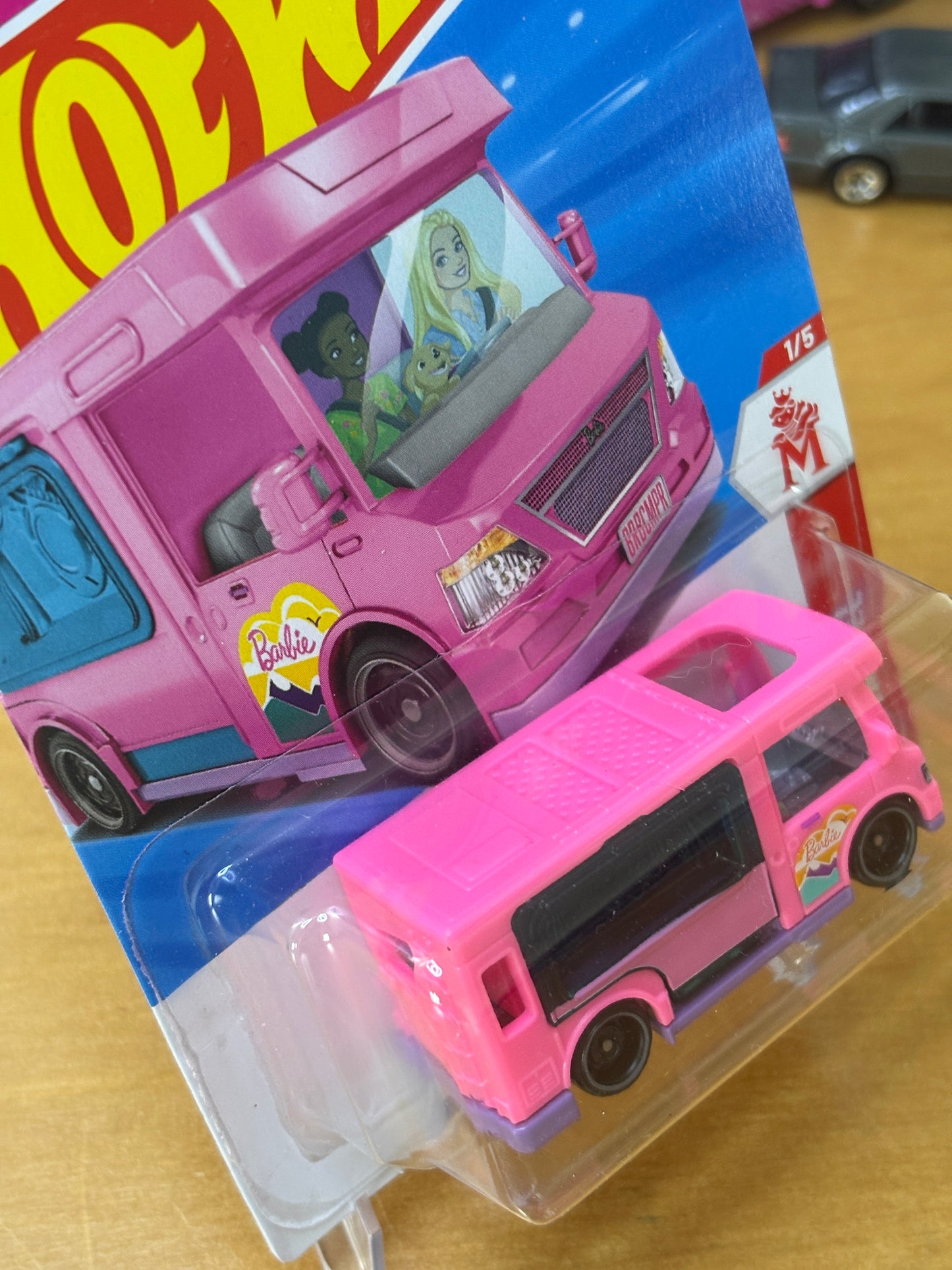 Hot Wheels Mainline / Barbie Dream Camper / 2026 Mattel 1/5