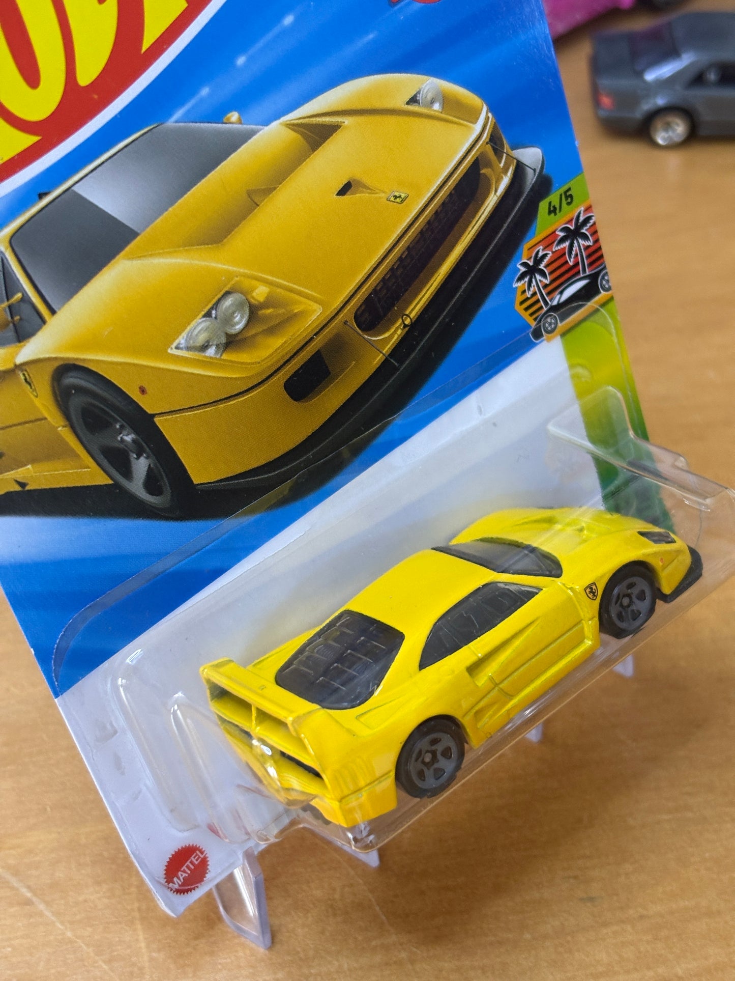 Hot Wheels Mainline / Ferrari F40 Competizione / 2025 Exotics 4/5 YELLOW