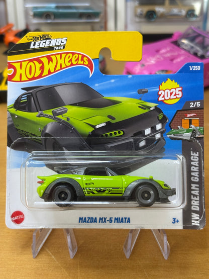 Hot Wheels Mainline / Mazda MX-5 Miata / 2025 HW Dream Garage 2/5 Short Card