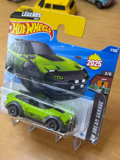 Hot Wheels Mainline / Mazda MX-5 Miata / 2025 HW Dream Garage 2/5 Short Card