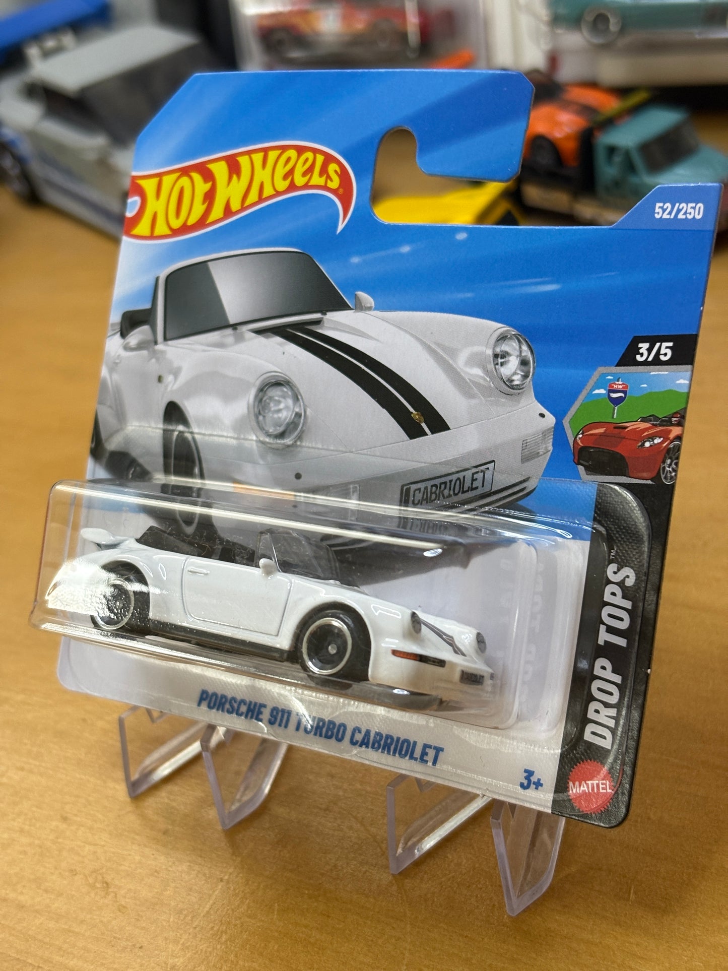 Hot Wheels Mainline / Porsche 911 Turbo Cabriolet / 2026 Drop Top 3/5 Short Card WHITE