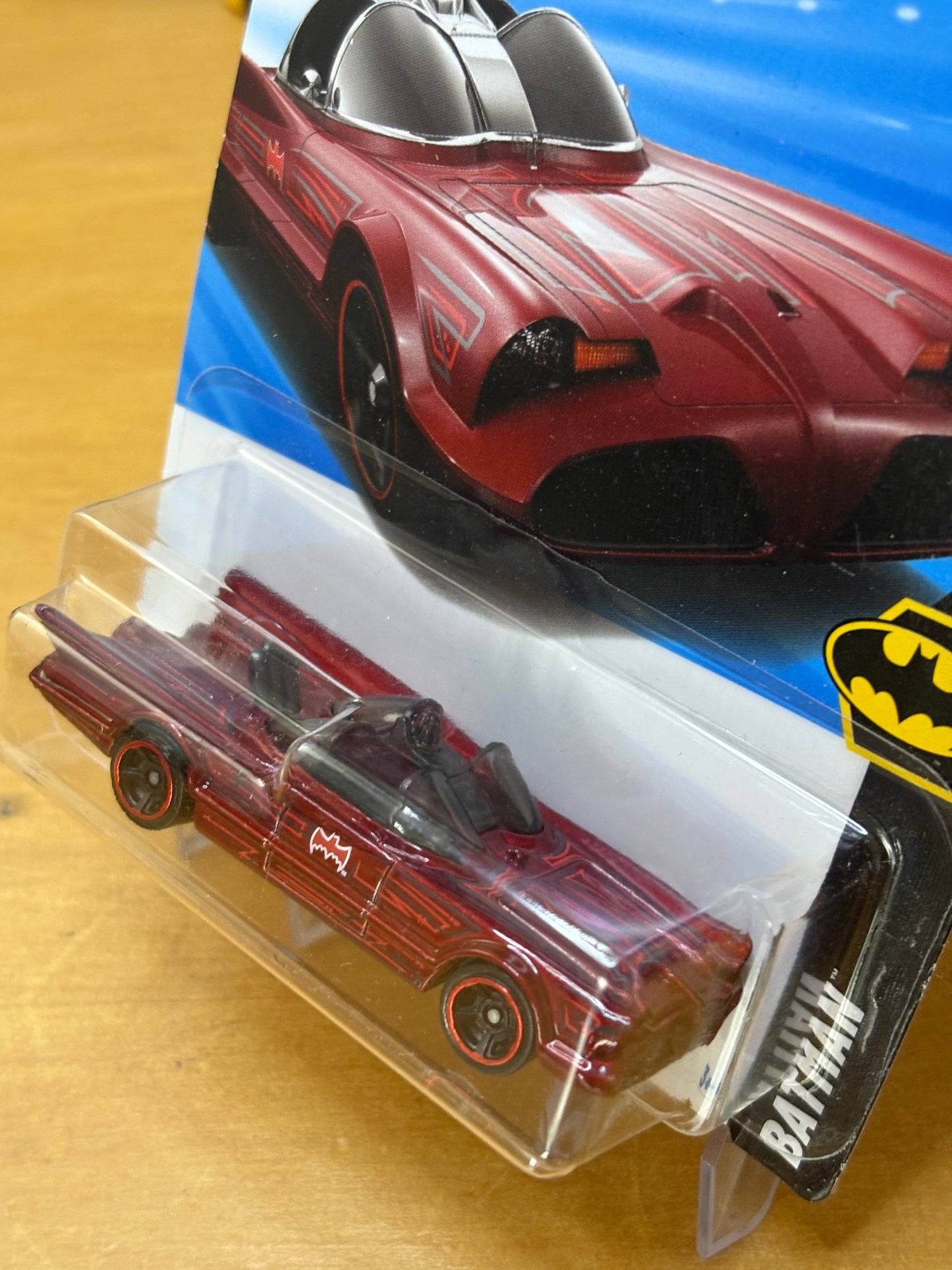 Hot Wheels Mainline / TV Series Batmobile / 2025 Batman 3/5 RED