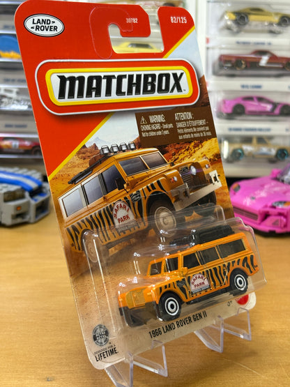 Matchbox Mainline / 1966 Land Rover Gen II / 2026 82/125 Land Rover Official