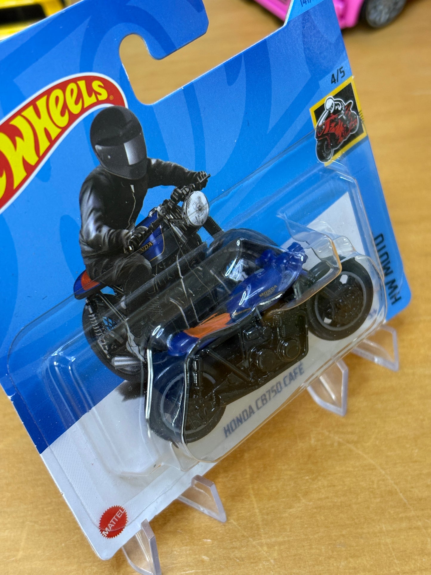 Hot Wheels Mainline / Hondo CB750 Cafe / 2021 HW Moto 4/5 (Short Card)